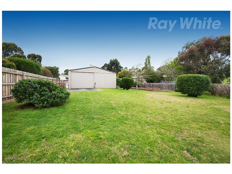 14 WESTALL Court, Mooroolbark VIC 3138