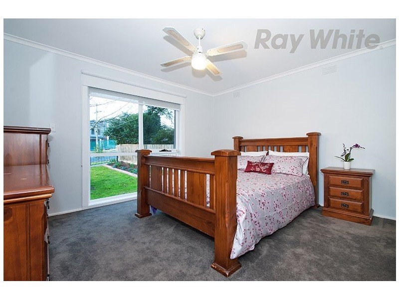 25 Bellara Drive, Mooroolbark VIC 3138