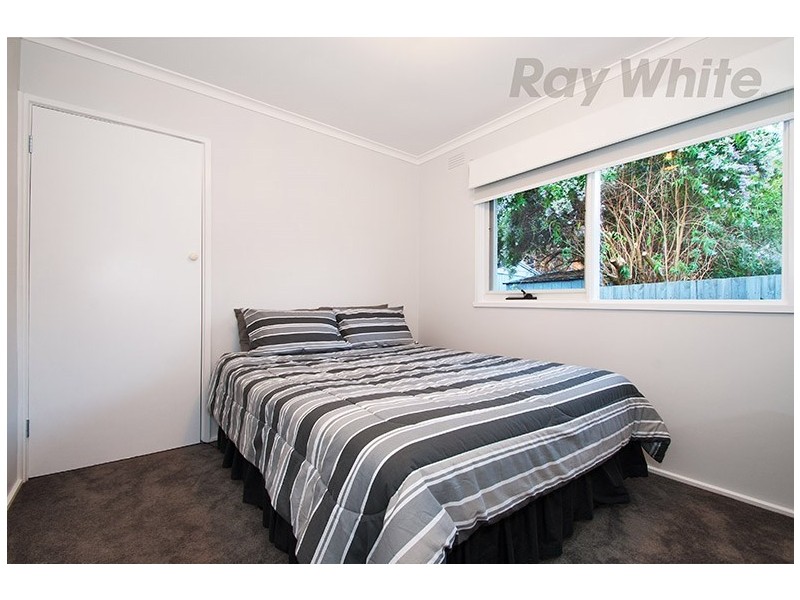 25 Bellara Drive, Mooroolbark VIC 3138