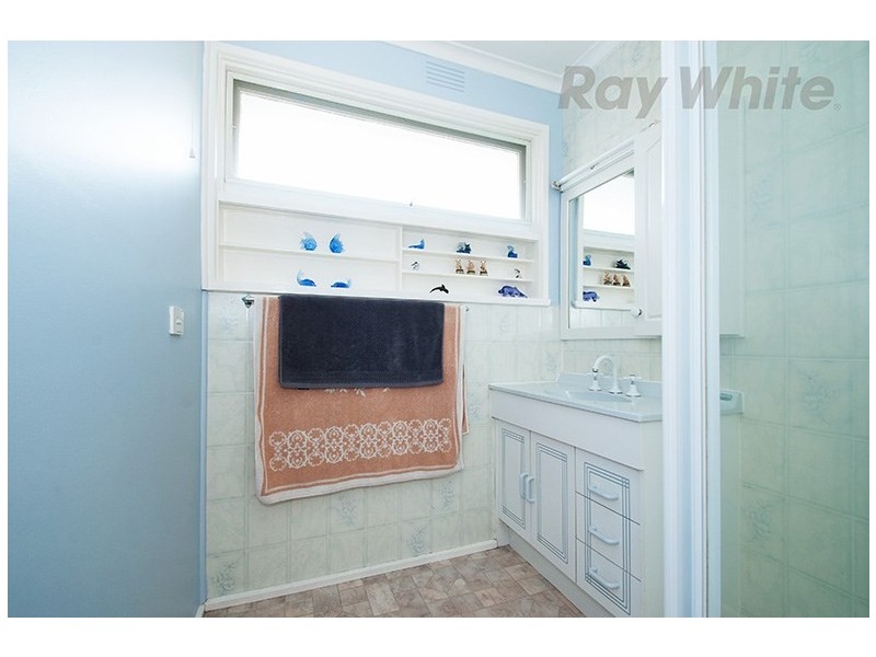 25 Bellara Drive, Mooroolbark VIC 3138