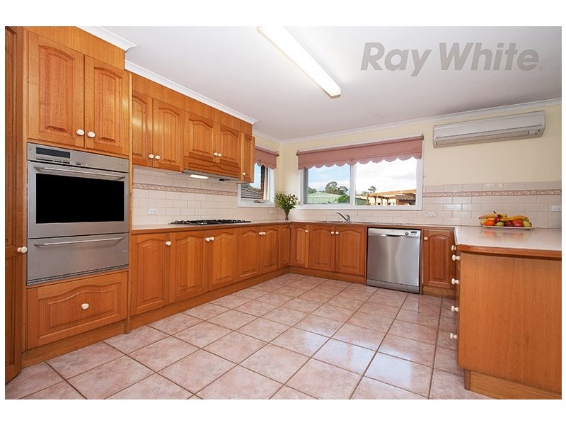 31 SWITCHBACK Road, Chirnside Park VIC 3116