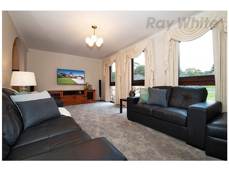 39 TERRIGAL Crescent, Kilsyth VIC 3137