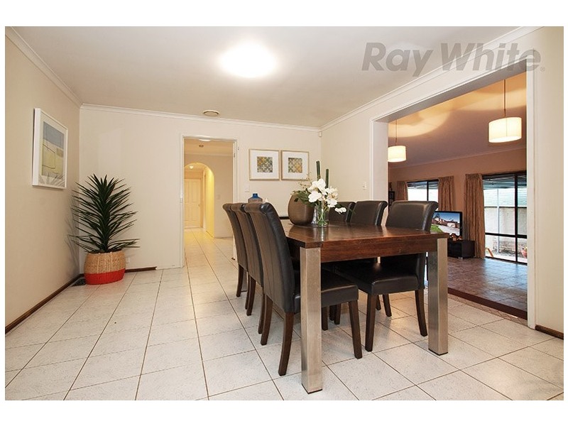 39 TERRIGAL Crescent, Kilsyth VIC 3137