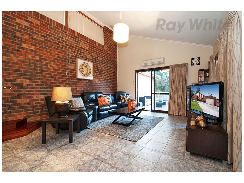 39 TERRIGAL Crescent, Kilsyth VIC 3137