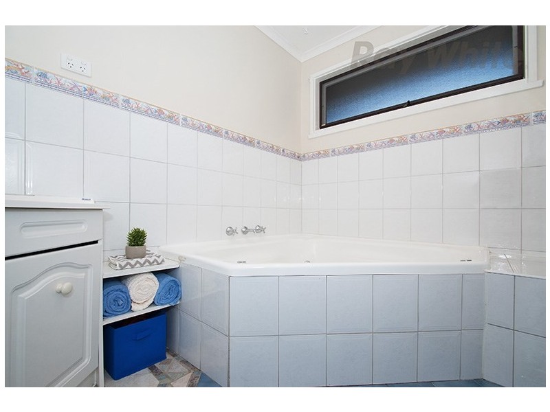 39 TERRIGAL Crescent, Kilsyth VIC 3137