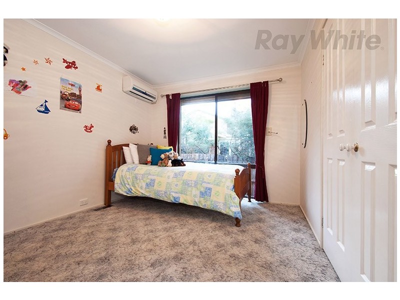 39 TERRIGAL Crescent, Kilsyth VIC 3137