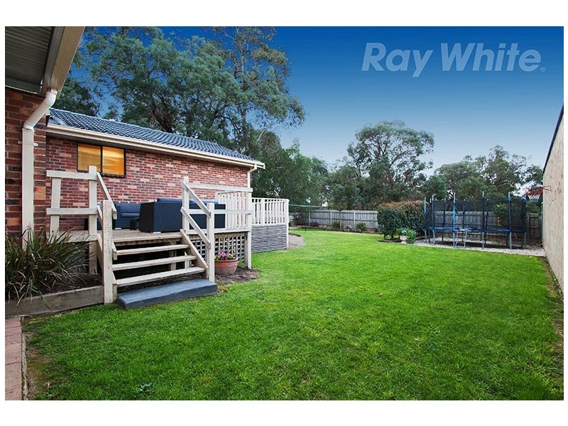 39 TERRIGAL Crescent, Kilsyth VIC 3137