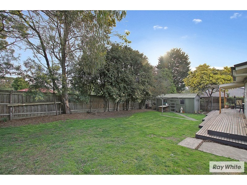 8 Hartley Road, Croydon VIC 3136