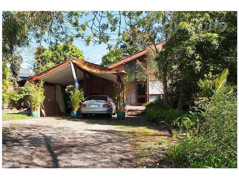 3 STEPHEN Crescent, Croydon VIC 3136