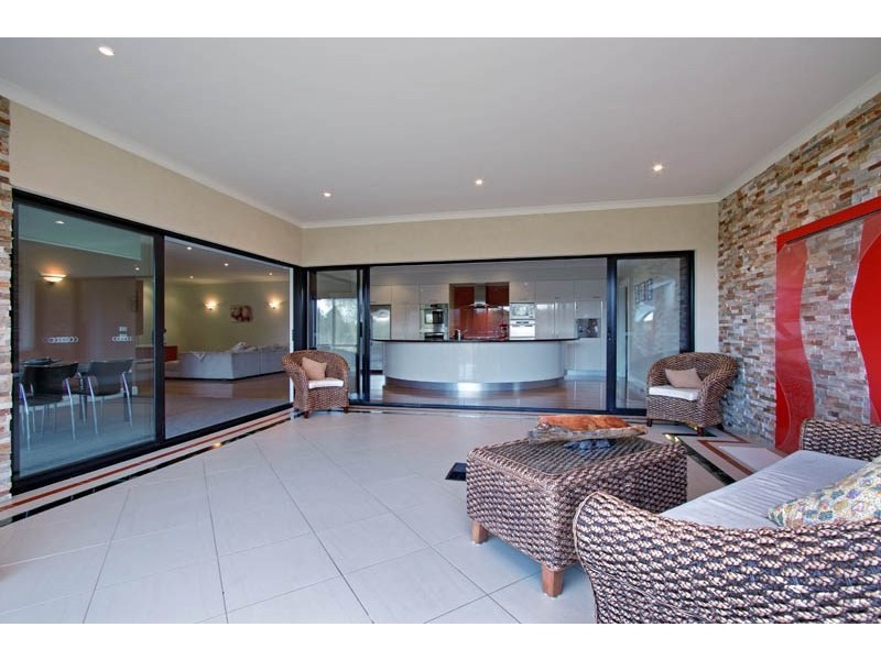37A FRANCES Avenue, Yarra Glen VIC 3775