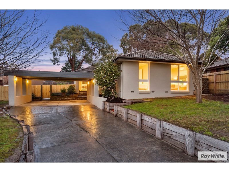 21 GRANT Drive, Bayswater North VIC 3153