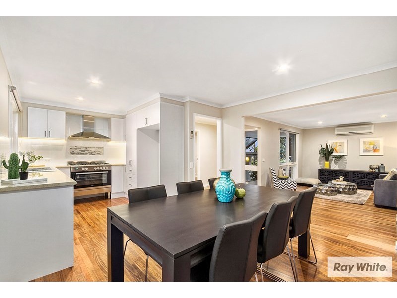 21 GRANT Drive, Bayswater North VIC 3153