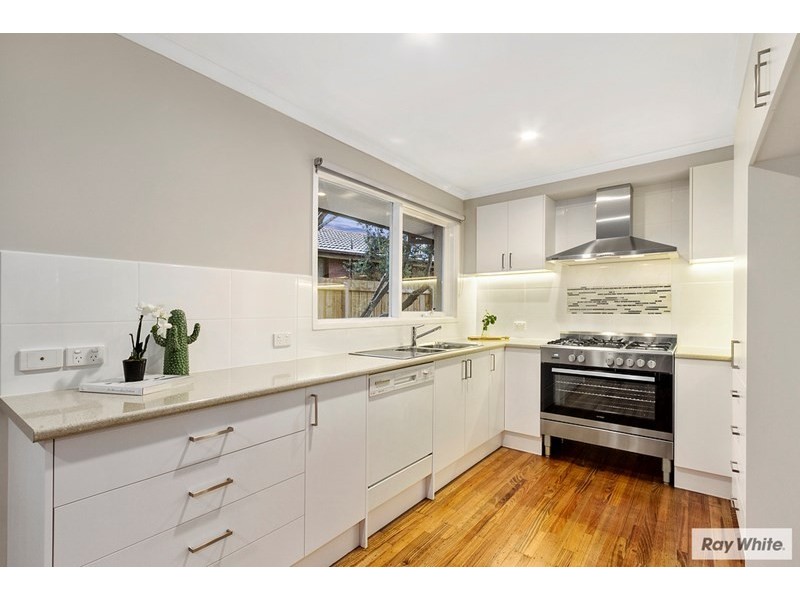 21 GRANT Drive, Bayswater North VIC 3153