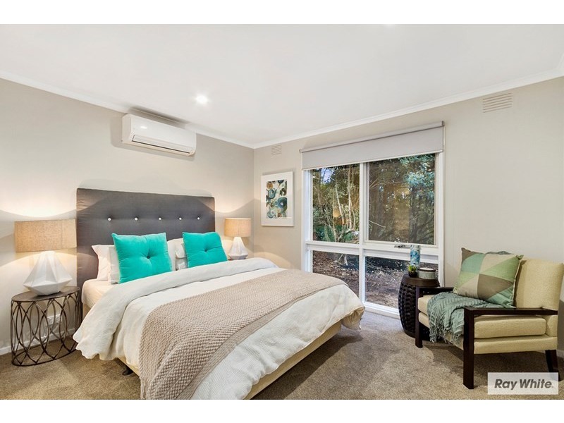 21 GRANT Drive, Bayswater North VIC 3153