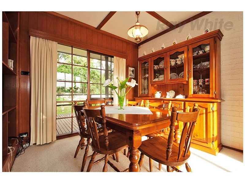 242 BAYSWATER Road, Bayswater North VIC 3153