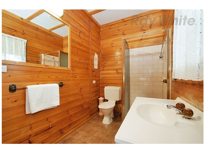 242 BAYSWATER Road, Bayswater North VIC 3153