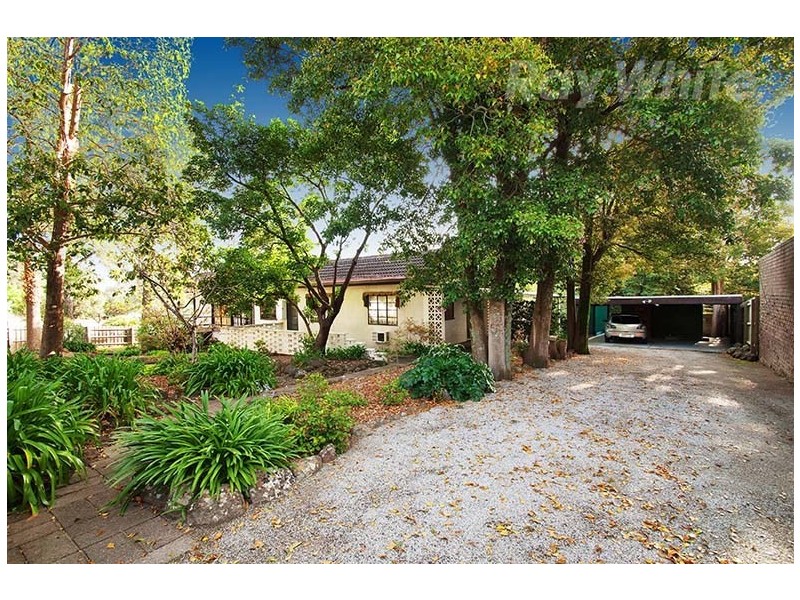 242 BAYSWATER Road, Bayswater North VIC 3153