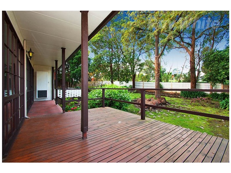 242 BAYSWATER Road, Bayswater North VIC 3153