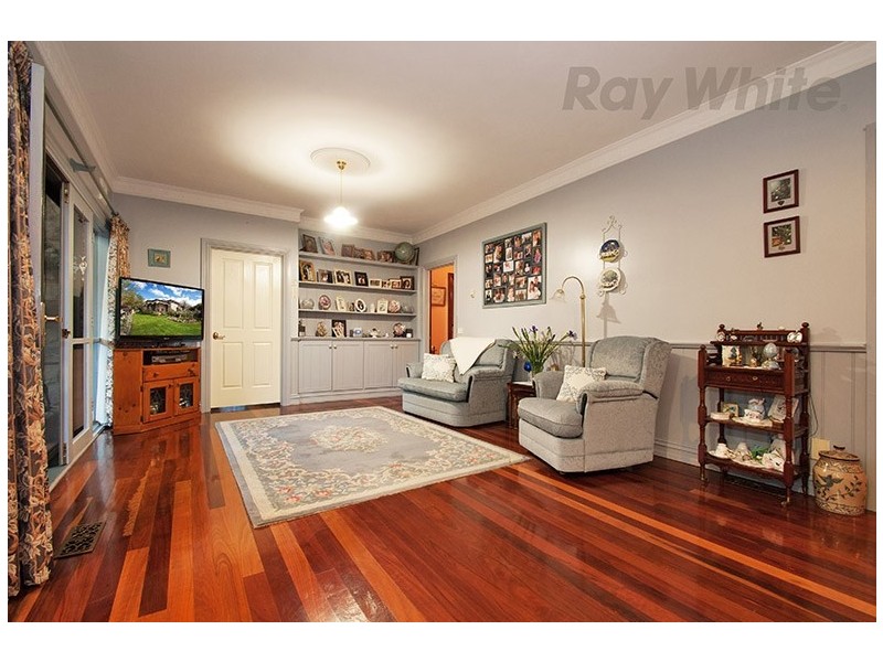 2 MCKERRAL Place, Croydon North VIC 3136