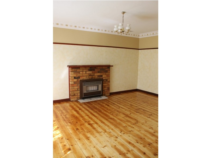 6 McKeon Road, Mitcham VIC 3132