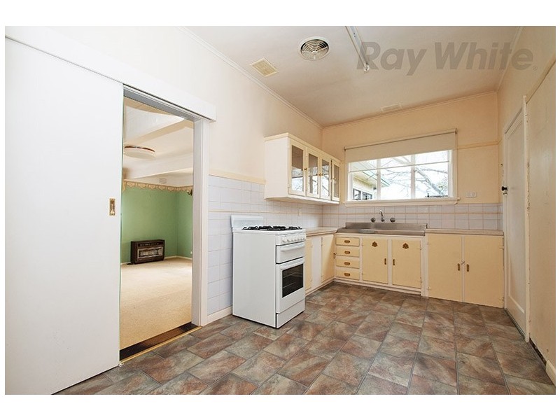 6 McKeon Road, Mitcham VIC 3132