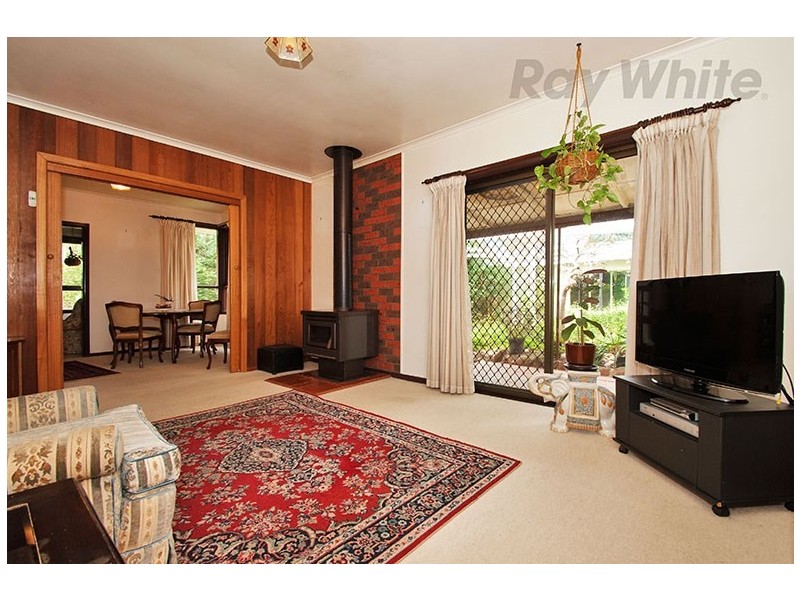 6 Judith Court, Croydon VIC 3136