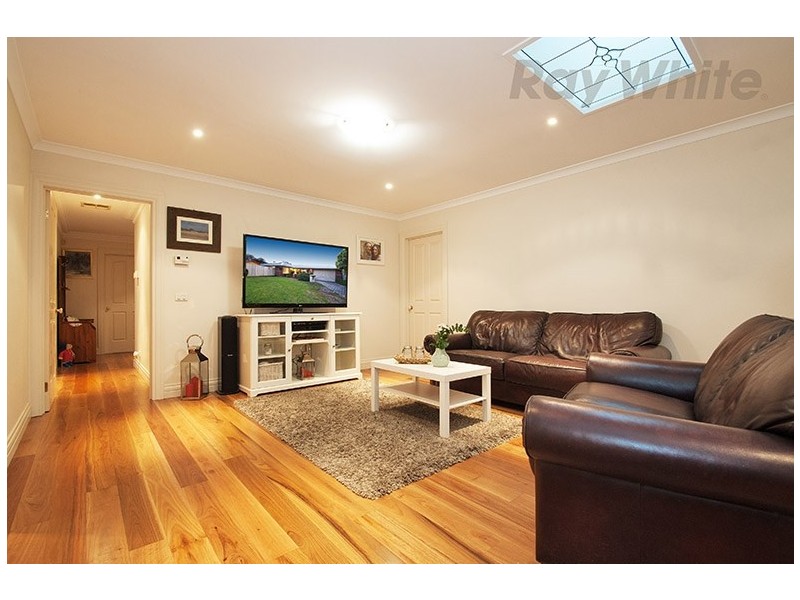 27 CLARKEDALE Rise, Kilsyth South VIC 3137