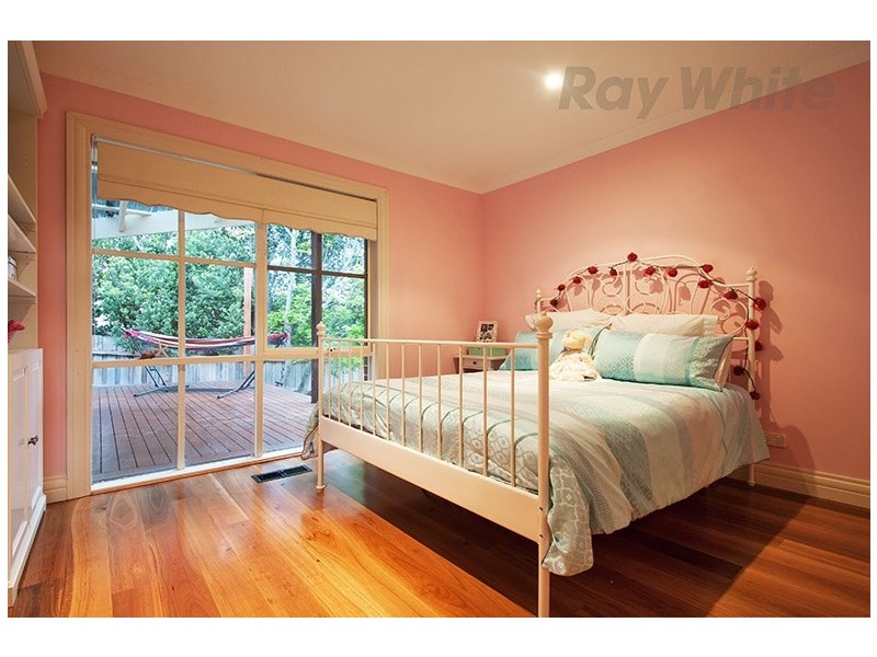 27 CLARKEDALE Rise, Kilsyth South VIC 3137