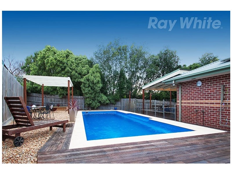 27 CLARKEDALE Rise, Kilsyth South VIC 3137