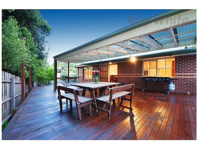 27 CLARKEDALE Rise, Kilsyth South VIC 3137