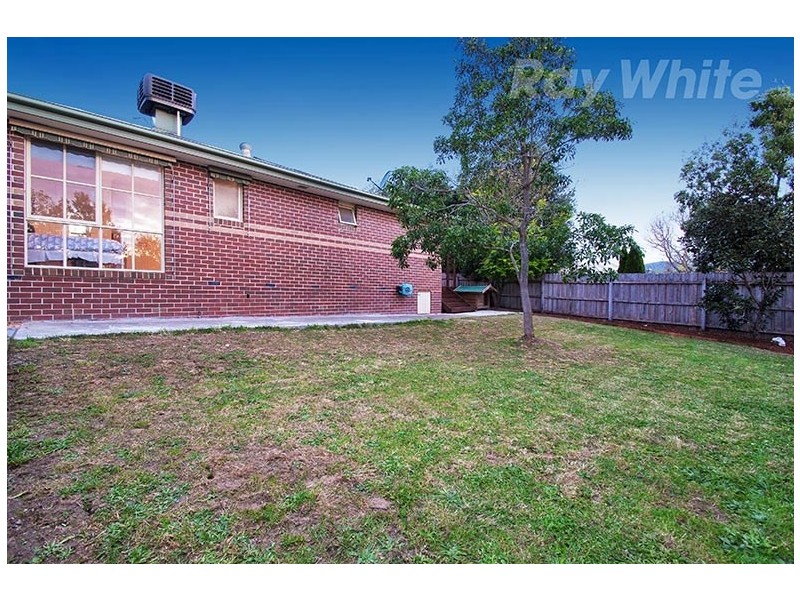 27 CLARKEDALE Rise, Kilsyth South VIC 3137