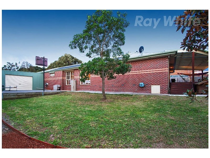 27 CLARKEDALE Rise, Kilsyth South VIC 3137