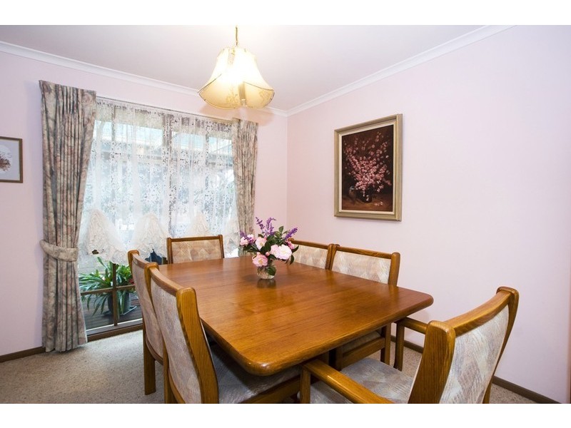 12 MARLOO Court, Croydon Hills VIC 3136