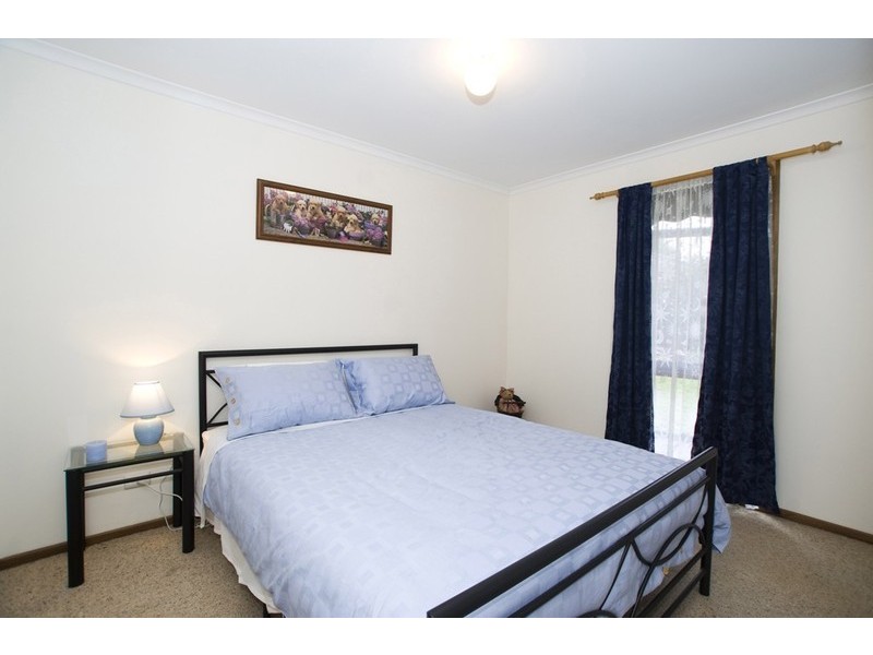12 MARLOO Court, Croydon Hills VIC 3136