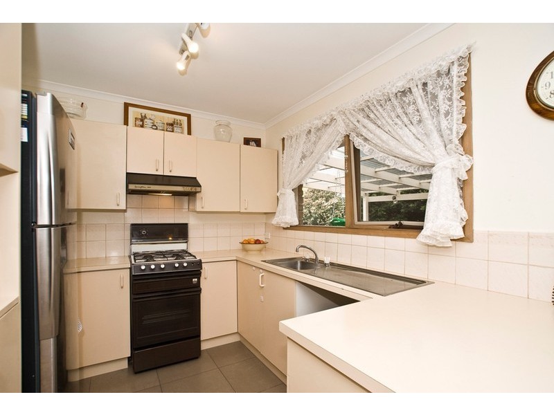 7 ESKDALE Drive, Croydon Hills VIC 3136
