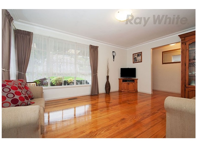 94 Winyard Drive, Mooroolbark VIC 3138