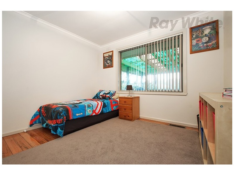 94 Winyard Drive, Mooroolbark VIC 3138