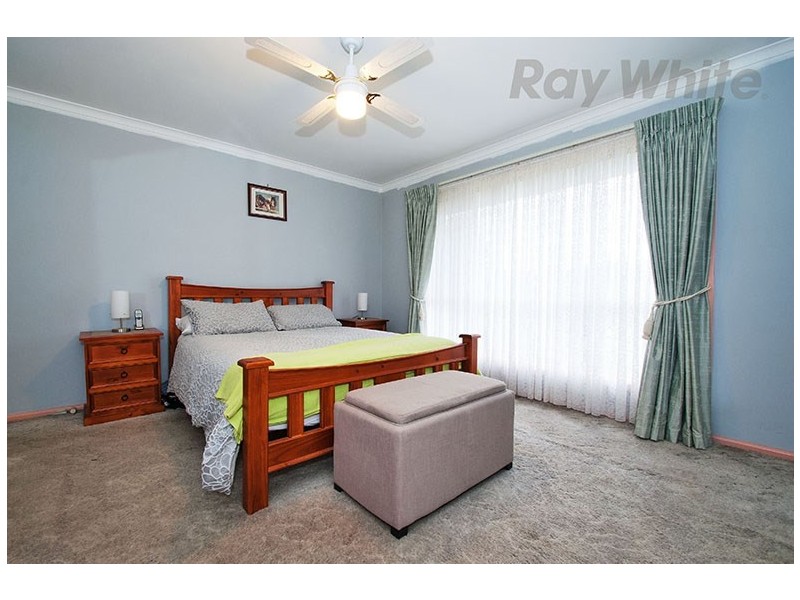 94 Winyard Drive, Mooroolbark VIC 3138