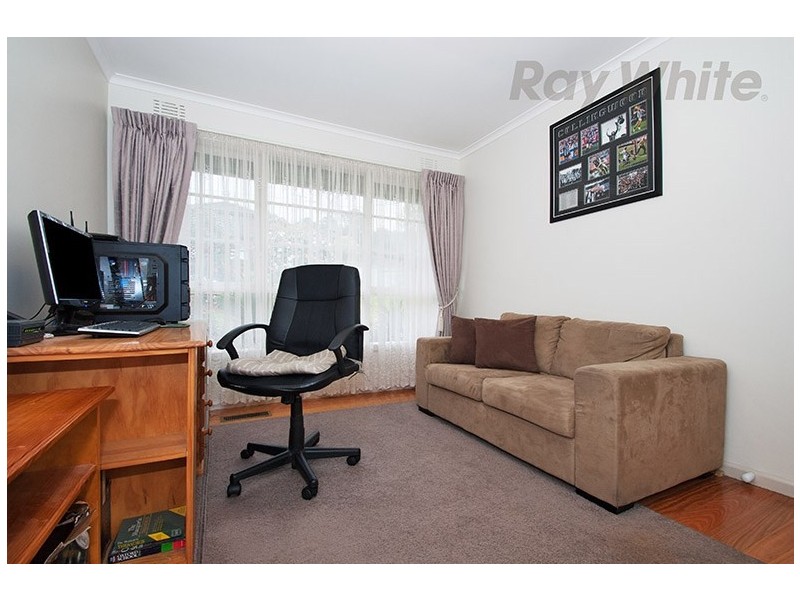 94 Winyard Drive, Mooroolbark VIC 3138