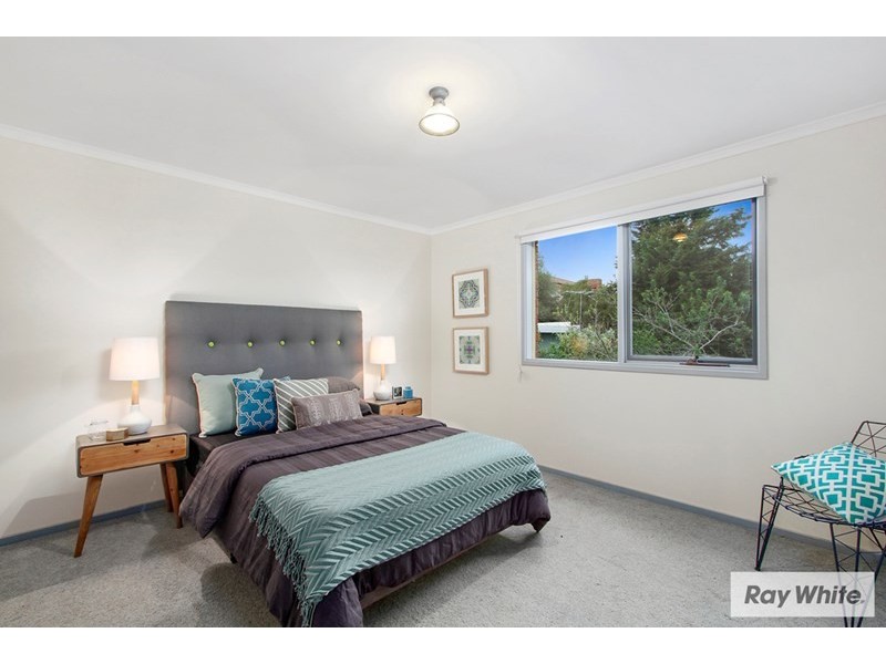 27 MITCHELL Court, Croydon North VIC 3136