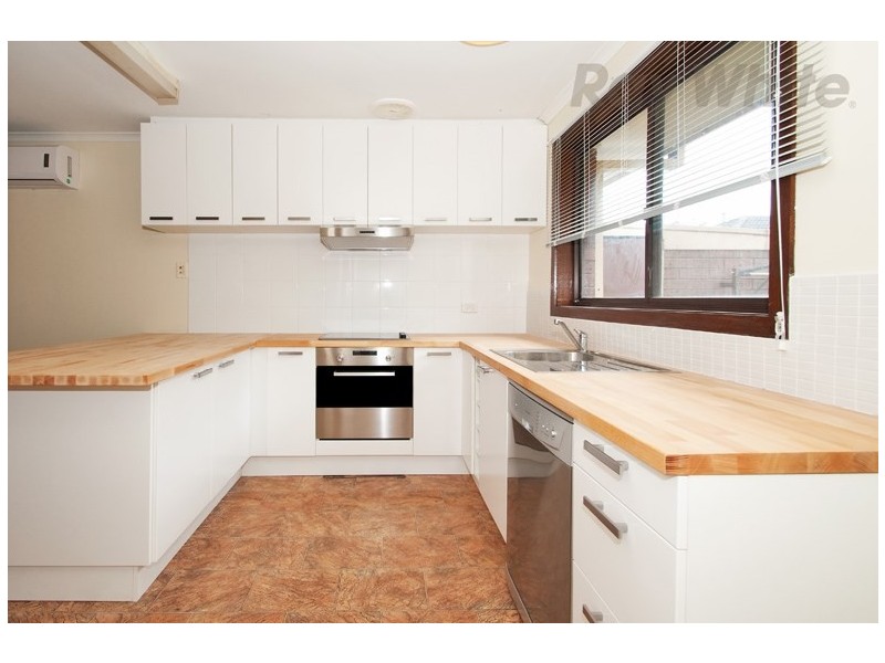 5/4 Starcross Avenue, Croydon VIC 3136