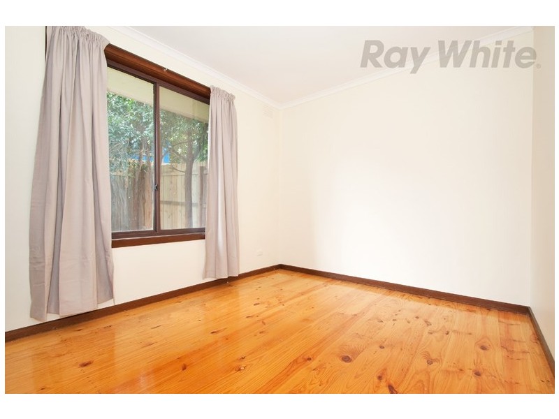 5/4 Starcross Avenue, Croydon VIC 3136