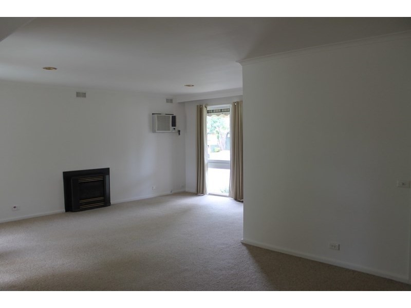 138 Hayrick Lane, Mooroolbark VIC 3138