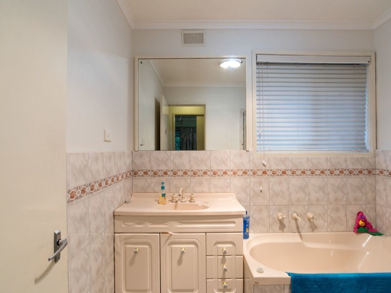 138 Hayrick Lane, Mooroolbark VIC 3138