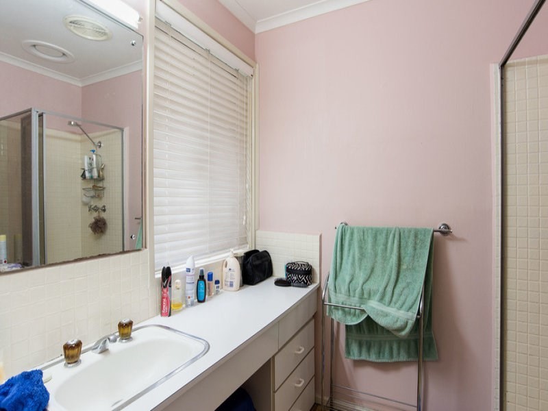 138 Hayrick Lane, Mooroolbark VIC 3138