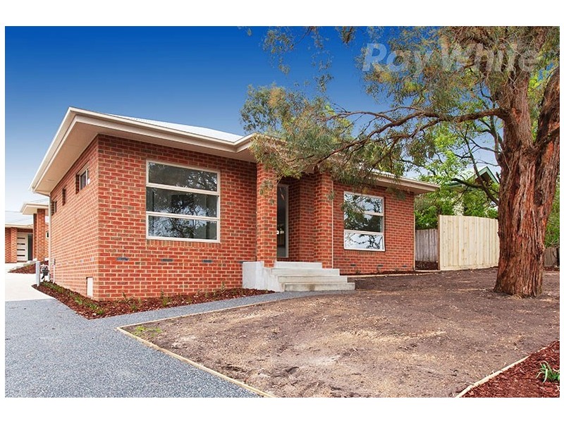 1-3/84 Lusher Road, Croydon VIC 3136