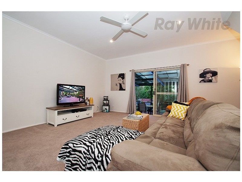 42 LYONS Road, Croydon North VIC 3136