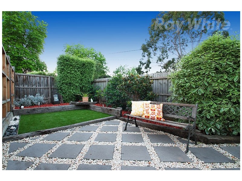 42 LYONS Road, Croydon North VIC 3136