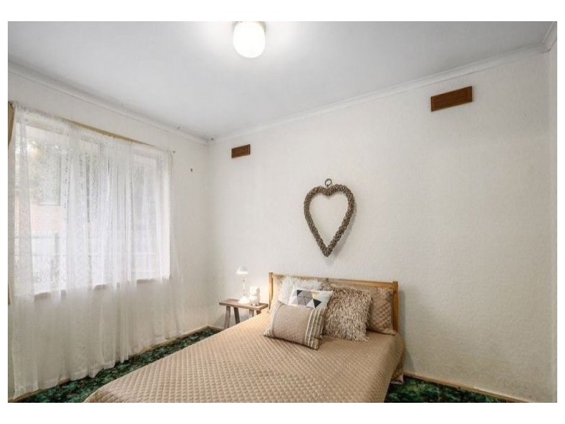 44 Blackburn Road, Mooroolbark VIC 3138
