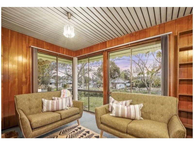 44 Blackburn Road, Mooroolbark VIC 3138